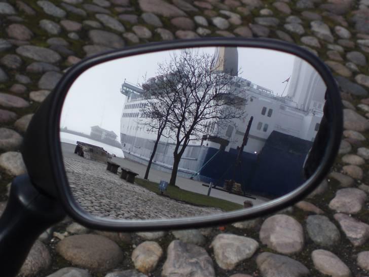 Suzuki gsx 750 f (Solgt) billede 14