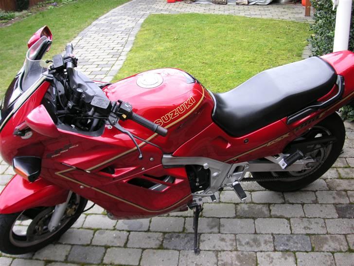 Suzuki GSX 1100 F billede 10