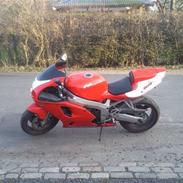 Kawasaki ZX7 R