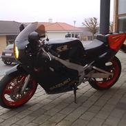 Suzuki GSXR 400