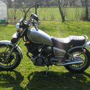 Yamaha XV 750 SE