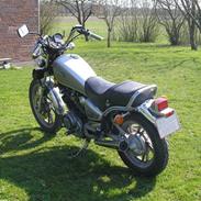 Yamaha XV 750 SE