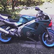 Honda CBR 400 RR