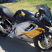 Honda CBR 600 f4