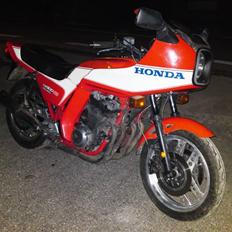 Honda CB 900 F2