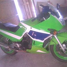 Kawasaki gpx 750r (SOLGT)