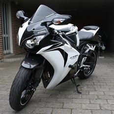 Honda CBR1000RR EVIL