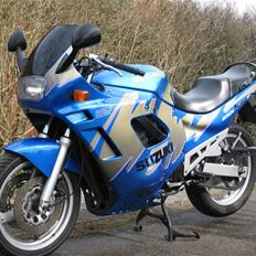 Suzuki GSX 600 F *SOLGT*