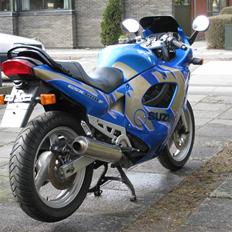Suzuki GSX 600 F *SOLGT*