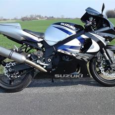 Suzuki GSXR750Y 