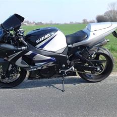 Suzuki GSXR750Y 