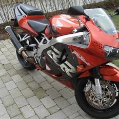 Honda CBR 900 ( totalskadet ) 