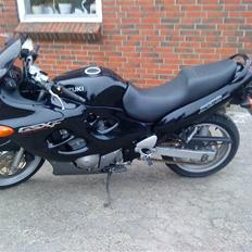 Suzuki gsx 750 f