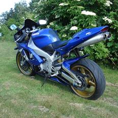 Yamaha YZF-R1