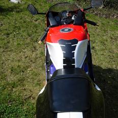 Honda RVF400 R *Død* 