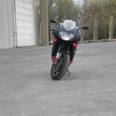 Aprilia RSV Mille TIL SALG