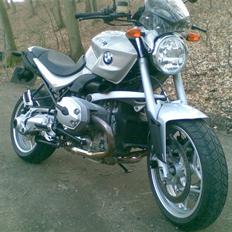 BMW R1200R