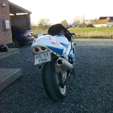 Suzuki GSX R 750