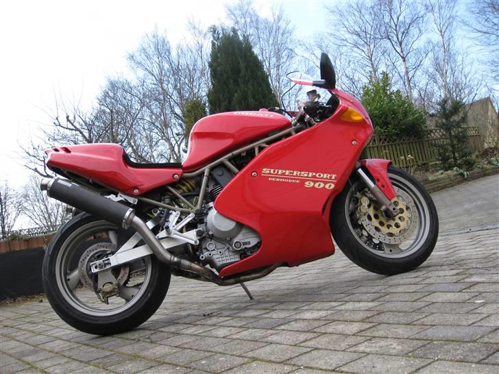 Yamaha YZF R6 billede 10