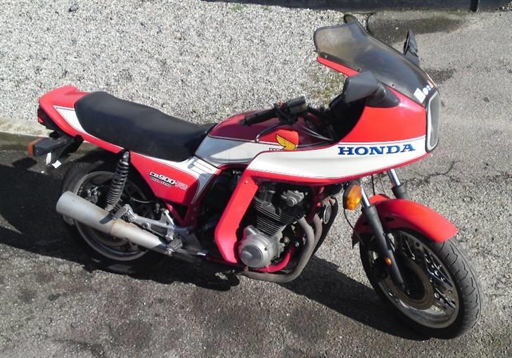 Honda CB 900 F2 - Behøver ikke sige noget, billedet taler jo for sig selv :-) billede 3