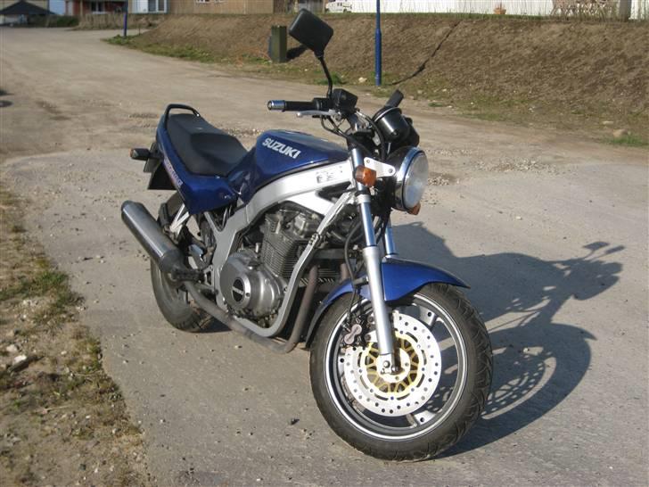 Suzuki GS500E - 30. marts 2009, besøg ved forældrene. billede 1
