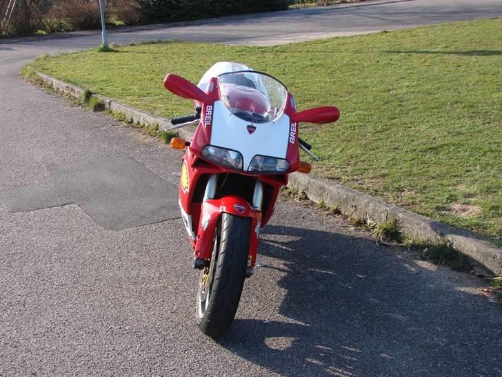 Ducati 996 - Hmm... "nummer 2".. Matcher vil meget godt til "nummer 1".. haha billede 5