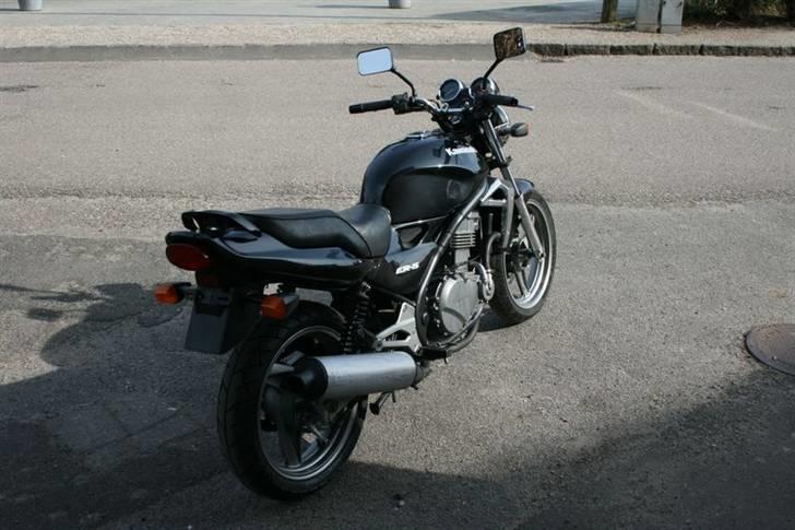 Kawasaki ER-5 (SOLGT) billede 4