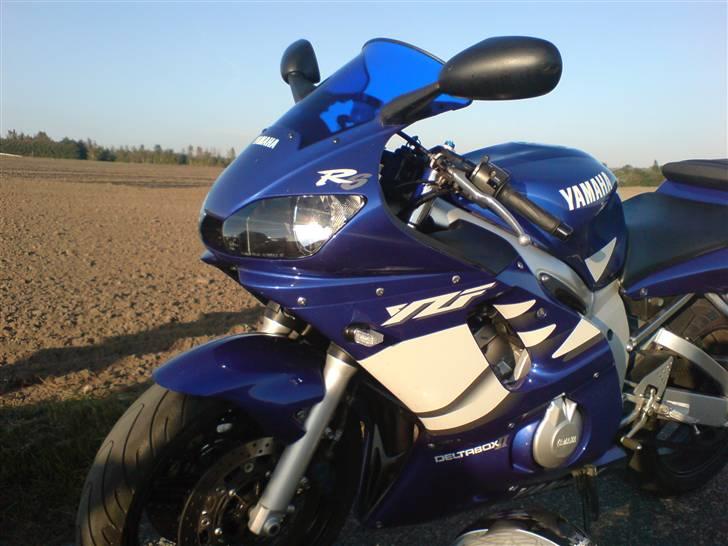 Yamaha YZF R6 billede 11
