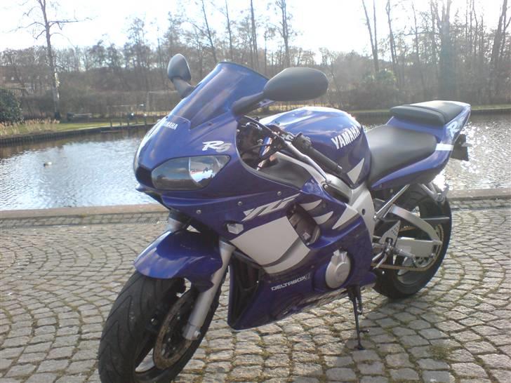 Yamaha YZF R6 billede 12