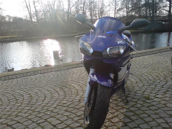 Yamaha YZF R6 billede 13