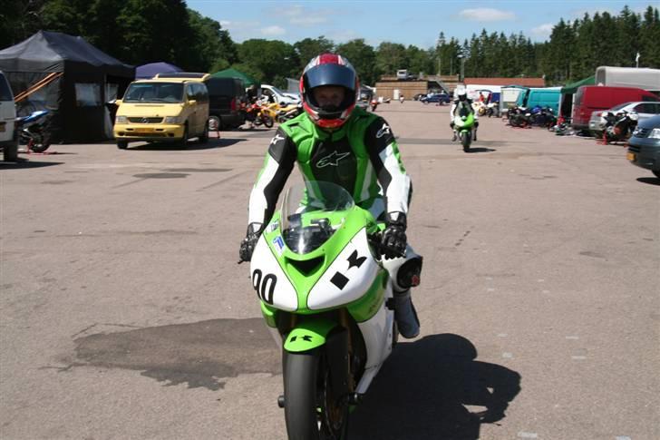 Kawasaki ZX-6RR billede 19