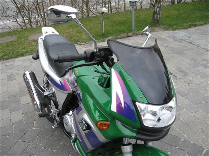 Universal chituma billede 8