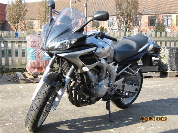 Yamaha FZ6s billede 1
