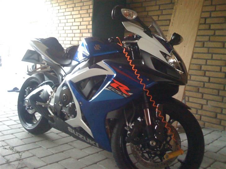 Suzuki GSXR 750 billede 3