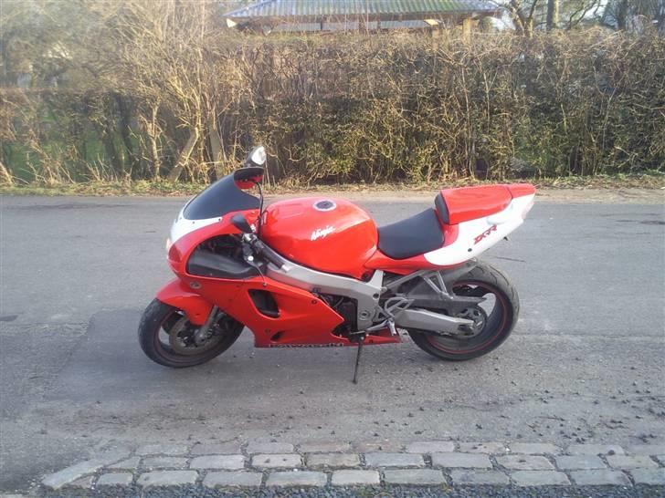 Kawasaki ZX7 R billede 1