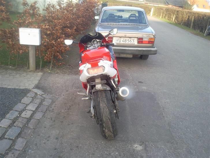 Kawasaki ZX7 R billede 3