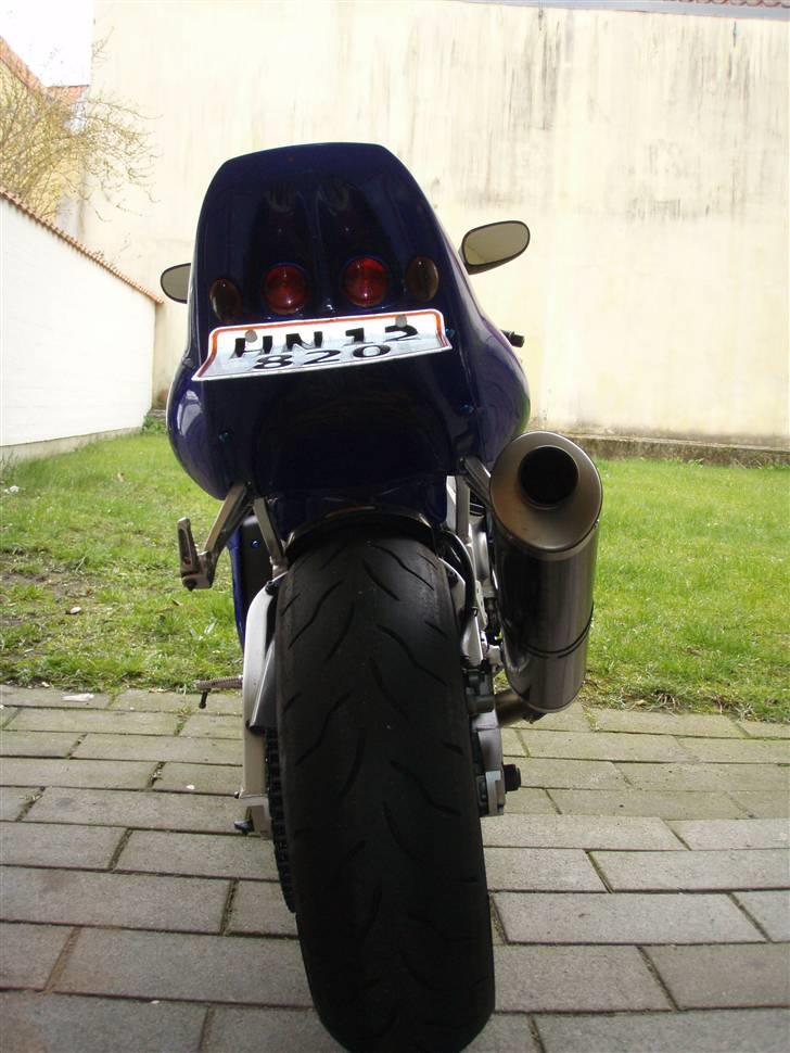 Yamaha YZF R6 SOLGT - Sweet ass! med integreret blink og carbon bagskærm.. billede 4