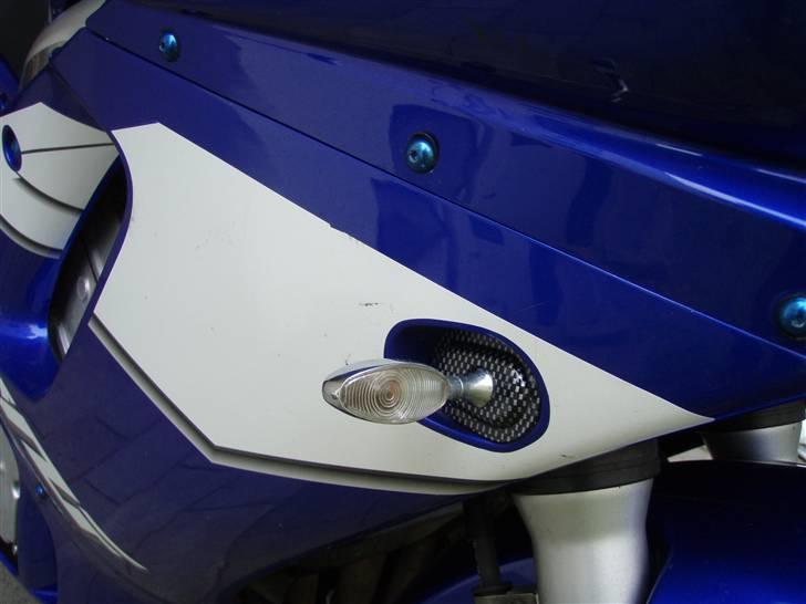 Yamaha YZF R6 SOLGT - mini carbon blink. Det pynter meget på cyklen i forhold til de originale! billede 7