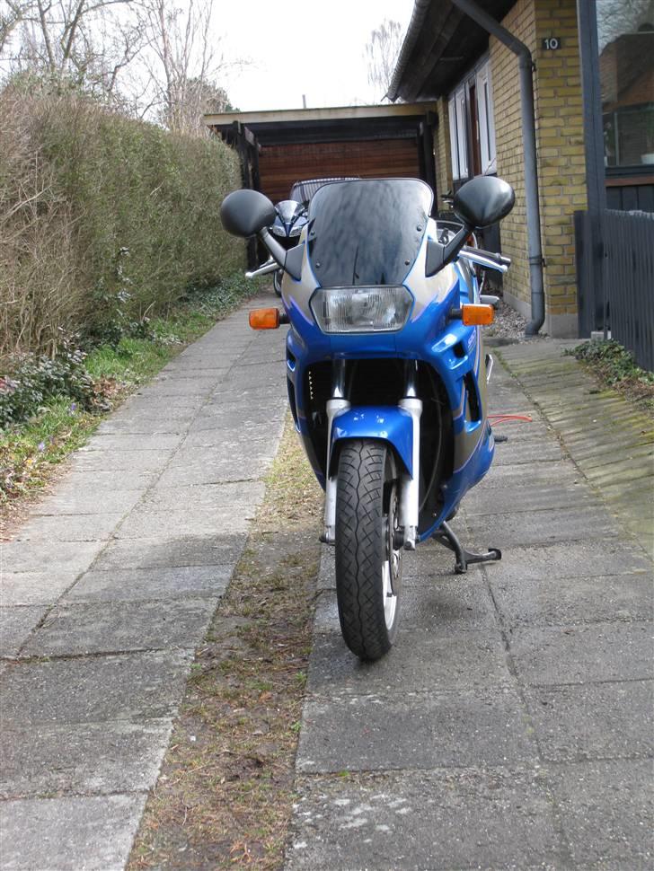 Suzuki GSX 600 F *SOLGT* billede 7