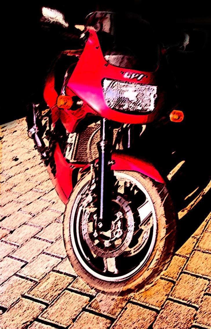 Kawasaki Gpz 500 s Solgt - Ja der er vist gået en grafiker tapt i mig :P billede 7