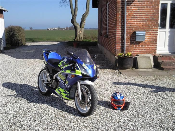 Honda VFR 400 R -solgt- billede 13