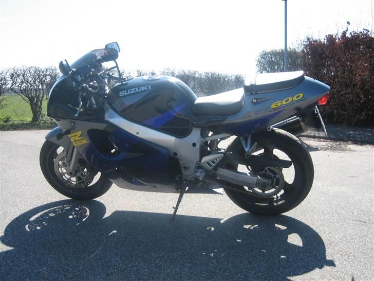 Suzuki Gsx-r 600 Srad billede 5