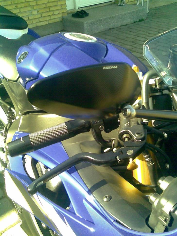 Yamaha R6 billede 5