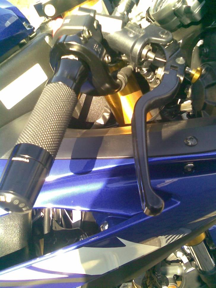 Yamaha R6 billede 7