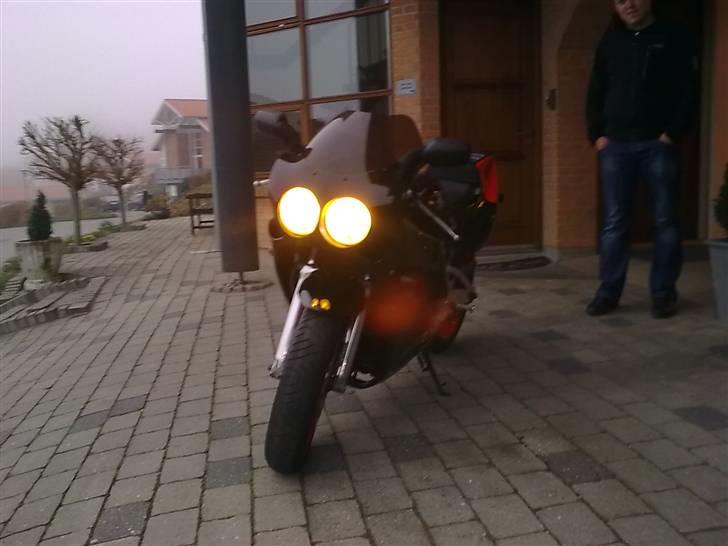 Suzuki GSXR 400 billede 2