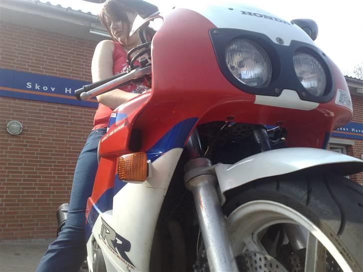 Honda CBR 400 RR NC 29 ***solgt*** billede 13