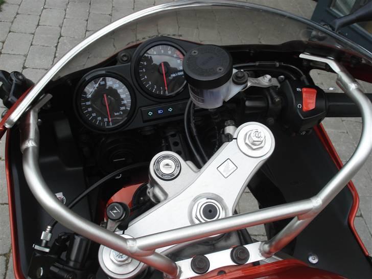 Honda CBR 900 ( totalskadet )  billede 4