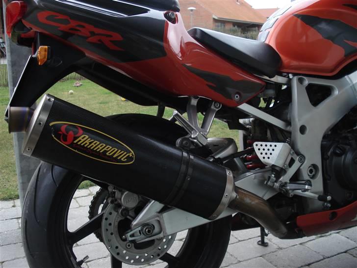Honda CBR 900 ( totalskadet )  billede 8