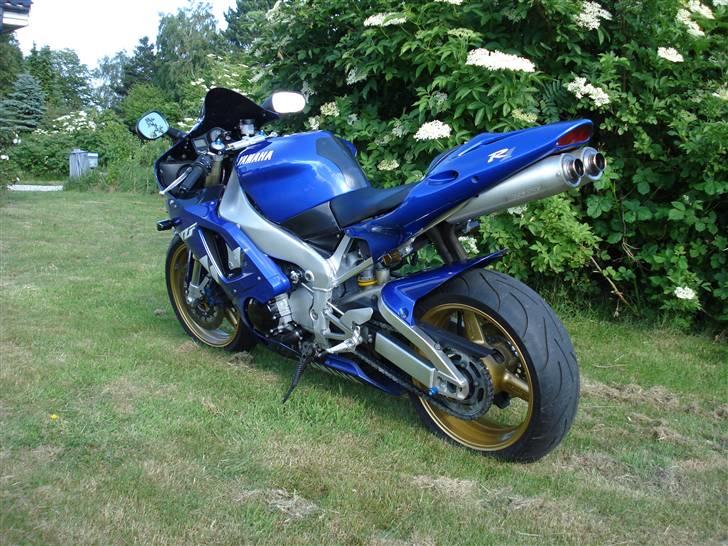 Yamaha YZF-R1 billede 3