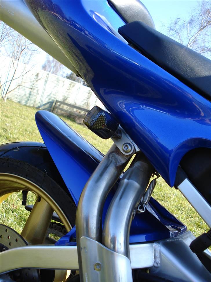 Yamaha YZF-R1 - Blinklys der er flyttet. billede 12